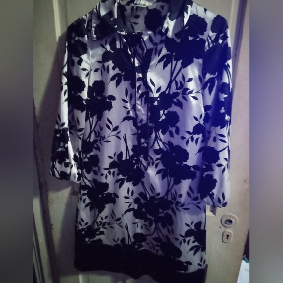 Dress - Picture 1 of 1